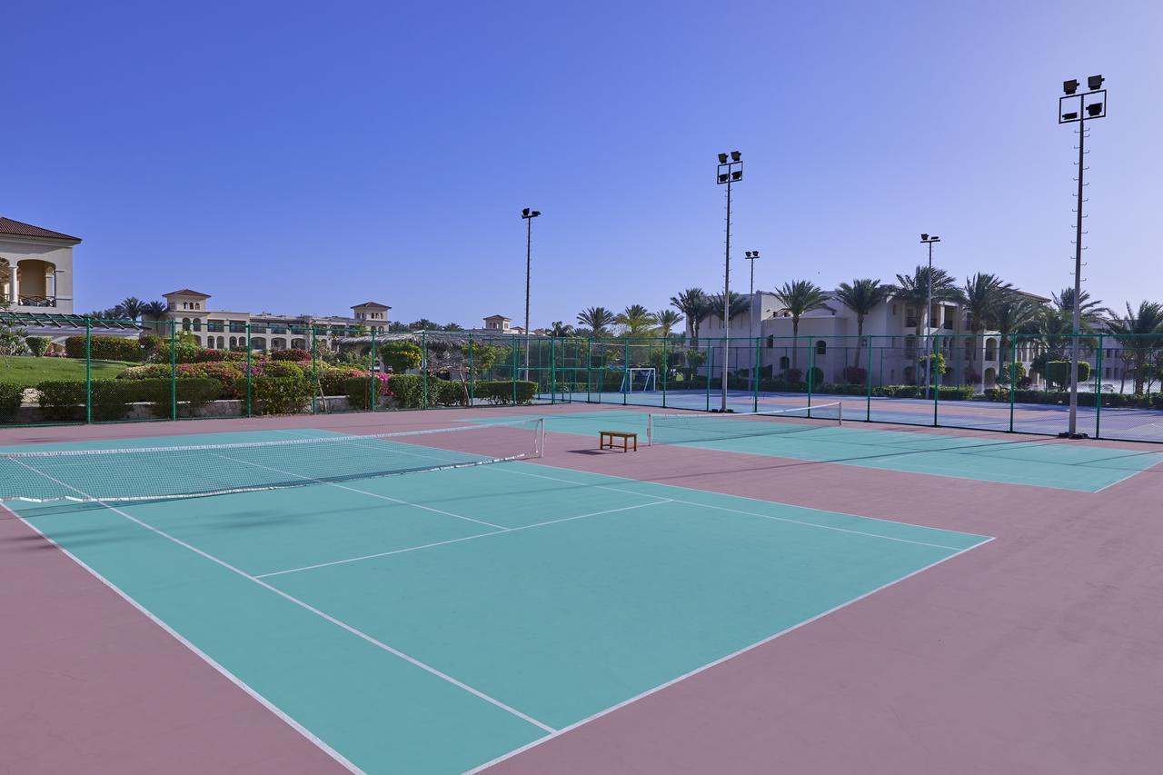 Jaz Mirabel Resort Sharm el-Sheikh Exteriör bild Tennis courts at the resort